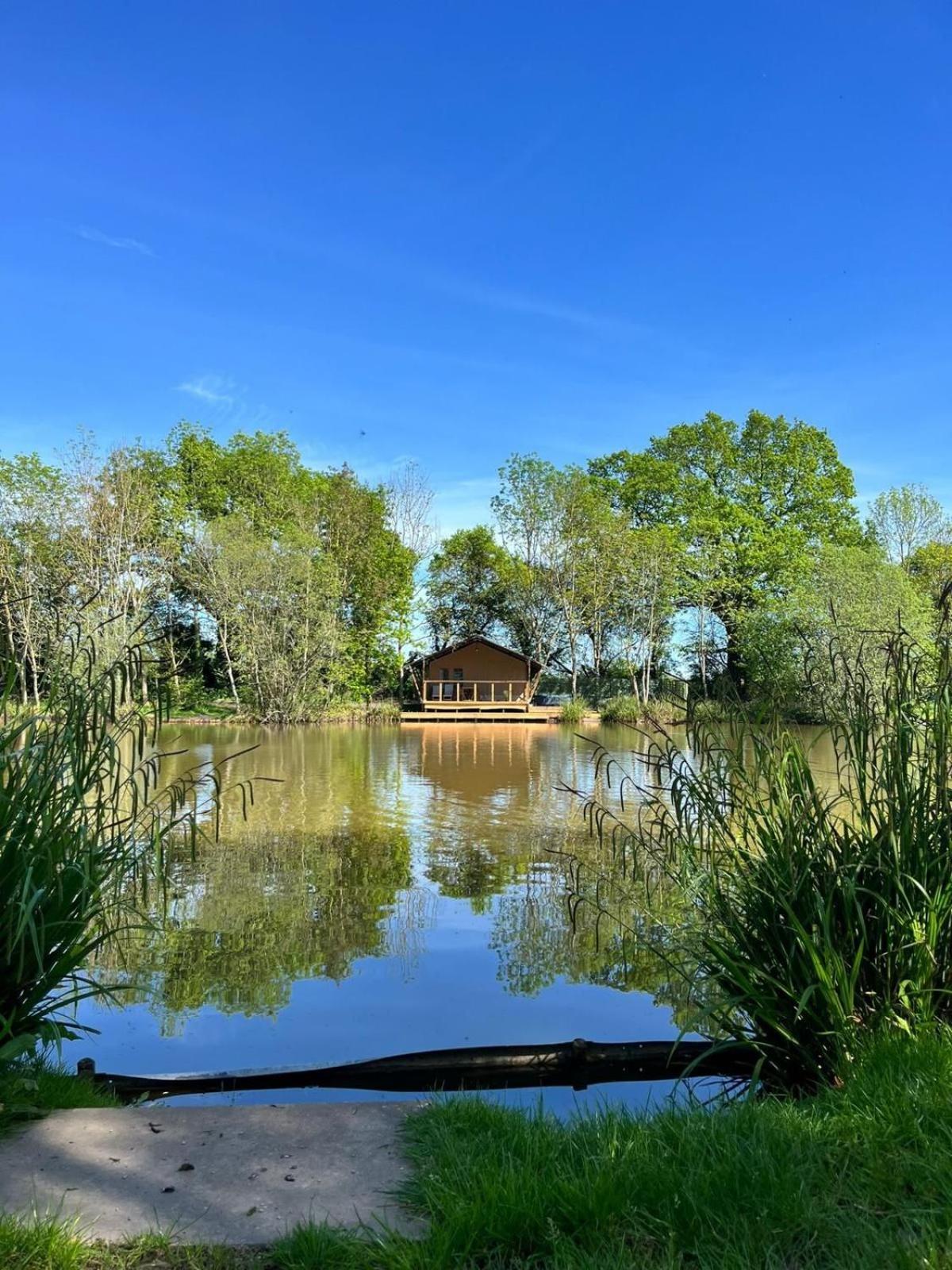 Teal Safari Tent Droitwich Esterno foto